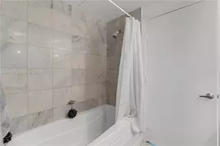 1060 Brickell Ave, Miami, FL 33131 - Photo 12