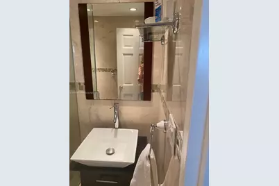 5401 Collins Ave #412, Miami Beach, FL 33140 - Photo 28