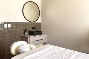 159 NE 6th St, Miami, FL 33132 - Photo 50