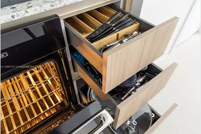 159 NE 6th St #3013, Miami, FL 33132 - Photo 10