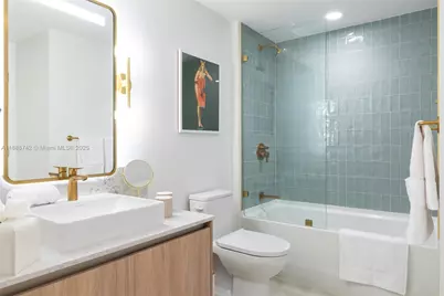 159 NE 6th St #3013, Miami, FL 33132 - Photo 18