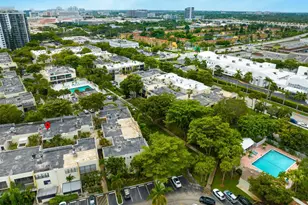 20350 W Country Club Dr, Aventura, FL 33180 - Photo 26