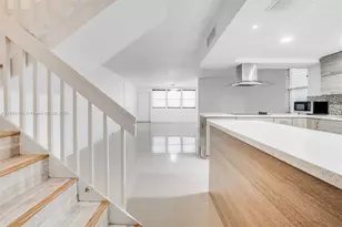 20350 W Country Club Dr, Aventura, FL 33180 - Photo 12