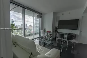 92 SW 3rd St, Miami, FL 33130 - Photo 10