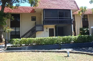 740 NE 199th St, Miami, FL 33179 - Photo 2