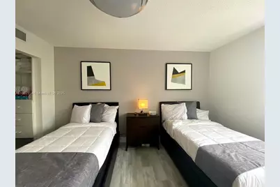 19999 E Country Club Dr #1403, Aventura, FL 33180 - Photo 28