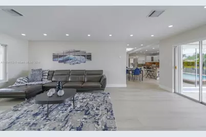 1380 SW 56th Ave, Plantation, FL 33317 - Photo 8