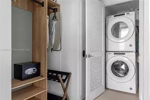 159 NE 6th St, Miami, FL 33132 - Photo 18