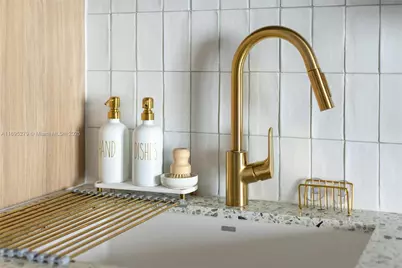 159 NE 6th St #3209, Miami, FL 33132 - Photo 24