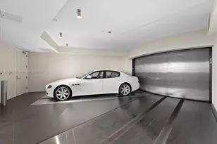 18555 Collins Ave, Sunny Isles Beach, FL 33160 - Photo 12
