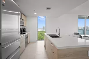 16385 Biscayne Blvd, North Miami Beach, FL 33160 - Photo 14
