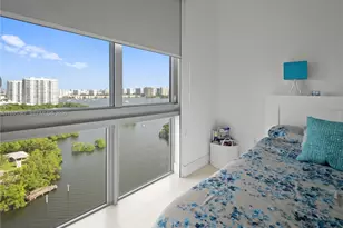 16385 Biscayne Blvd, North Miami Beach, FL 33160 - Photo 18