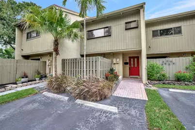 93 NE 17th Ct #93, Fort Lauderdale, FL 33305 - Photo 10