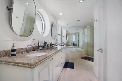 5801 Collins Ave #800, Miami Beach, FL 33140 - Photo 22