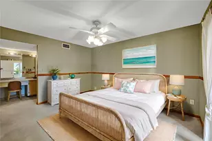 1104 N Hiatus Rd, Pembroke Pines, FL 33026 - Photo 8