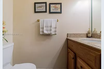 800 Parkview Dr #527, Hallandale Beach, FL 33009 - Photo 12