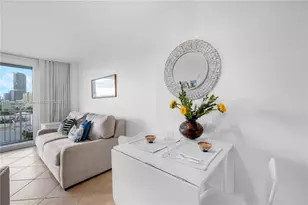 345 Ocean Dr, Miami Beach, FL 33139 - Photo 4