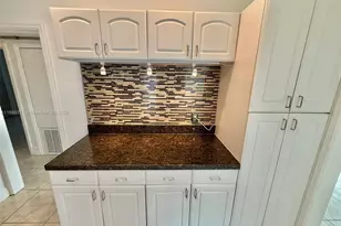 1859 NE 173rd St, North Miami Beach, FL 33162 - Photo 8