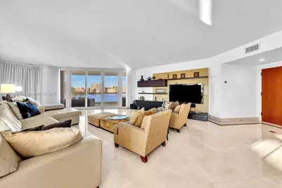 7000 Island Blvd #1207, Aventura, FL 33160 - Photo 4