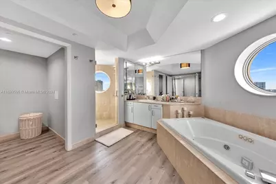 7000 Island Blvd #1207, Aventura, FL 33160 - Photo 32