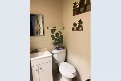 161 NW 35th St, Miami, FL 33127 - Photo 18