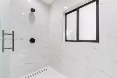 116 W 1st Ct, Miami Beach, FL 33139 - Photo 40