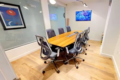 150 SE 2nd Ave #332, Miami, FL 33131 - Photo 2