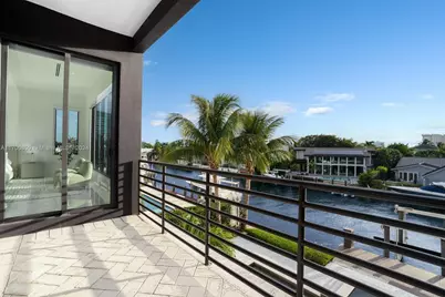 2040 NE 121st Rd, North Miami, FL 33181 - Photo 18