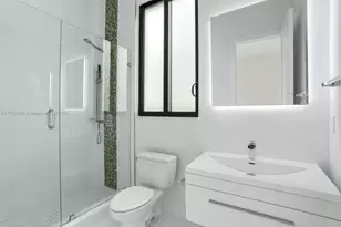 2040 NE 121st Rd, North Miami, FL 33181 - Photo 32