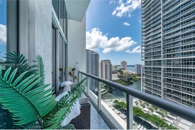 475 Brickell Ave #2209, Miami, FL 33131 - Photo 16