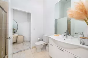 475 Brickell Ave, Miami, FL 33131 - Photo 14