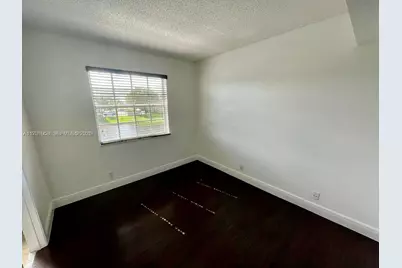 333 SW 86th Ave #201, Pembroke Pines, FL 33025 - Photo 4