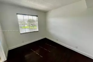 333 SW 86th Ave, Pembroke Pines, FL 33025 - Photo 4