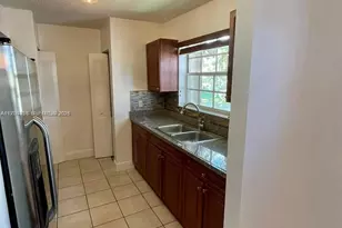 333 SW 86th Ave, Pembroke Pines, FL 33025 - Photo 8