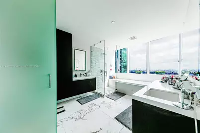 851 NE 1st Ave #2111, Miami, FL 33132 - Photo 12