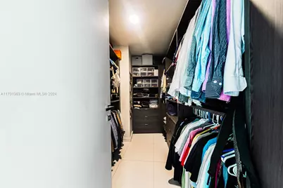 851 NE 1st Ave #2111, Miami, FL 33132 - Photo 14