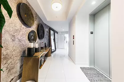 851 NE 1st Ave #2111, Miami, FL 33132 - Photo 2