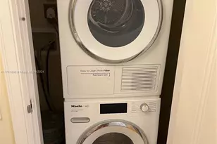 1435 Brickell Ave, Miami, FL 33131 - Photo 10