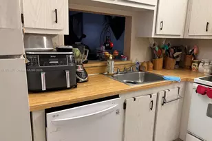 1830 SW 81st Ave, North Lauderdale, FL 33068 - Photo 14