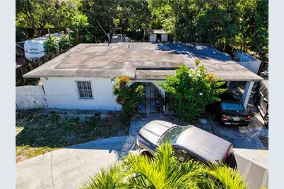 440 NE 135th St, North Miami, FL 33161 - Photo 2