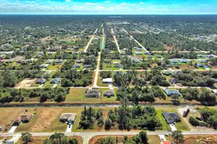 844 Carbon St E, Lehigh Acres, FL 33974 - Photo 16