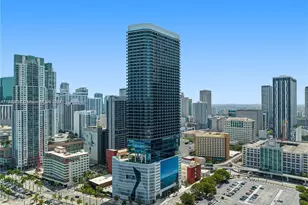 398 NE 5th St, Miami, FL 33132 - Photo 30