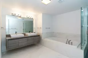 400 Sunny Isles Blvd, Sunny Isles Beach, FL 33160 - Photo 20