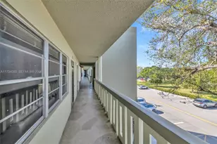 3029 Berkshire B, Deerfield Beach, FL 33442 - Photo 22