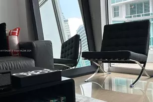 41 SE 5th St, Miami, FL 33131 - Photo 12