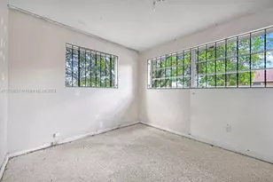 2100 NW 76th St, Miami, FL 33147 - Photo 28