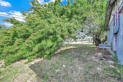 2100 NW 76th St, Miami, FL 33147 - Photo 10