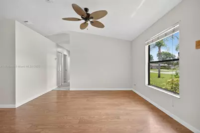 205 SW Christmas Ter, Port Saint Lucie, FL 34984 - Photo 8