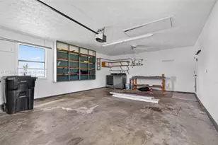 205 SW Christmas Terrace, Port Saint Lucie, FL 34984 - Photo 32