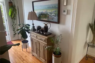 90 Edgewater Dr, Coral Gables, FL 33133 - Photo 30